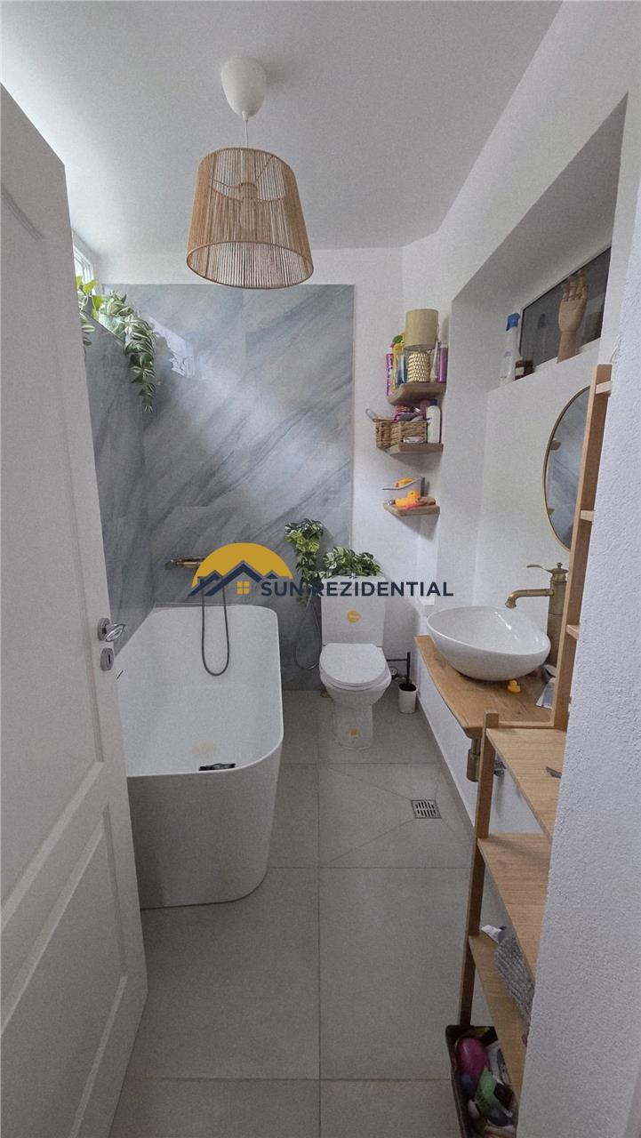 Victoriei-Popa Tatu, Apartament cochet, in vila, 6 camere, la cheie - foto 14