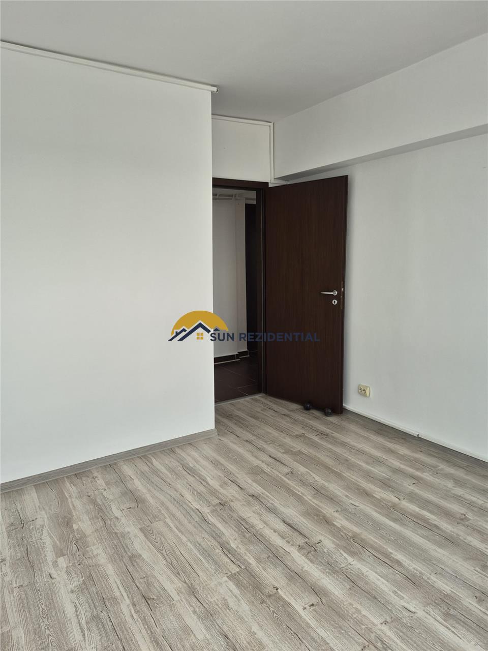 Vitan -Olimpia, apartament decomandat, bloc reabilitat, la cheie - foto 20