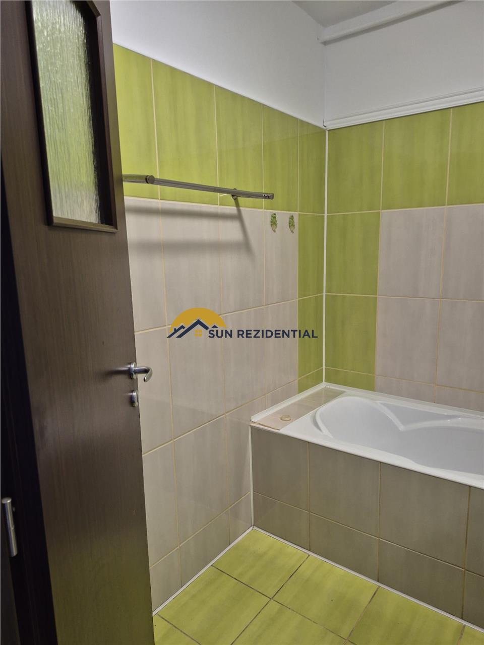 Vitan -Olimpia, apartament decomandat, bloc reabilitat, la cheie - foto 23