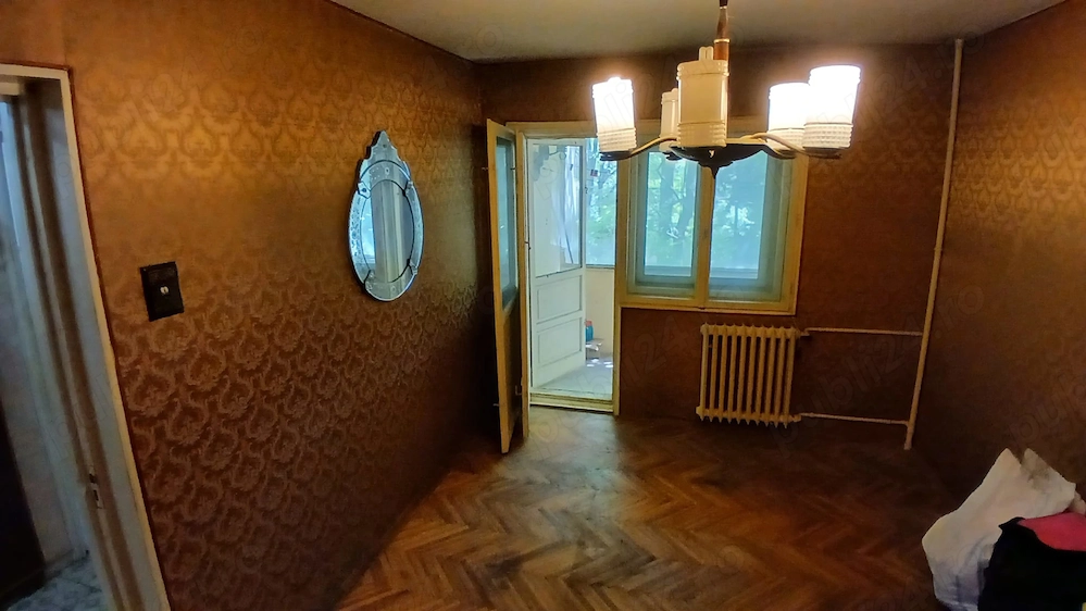 Berceni-Covasna,apartament 3 camere,centrala termica