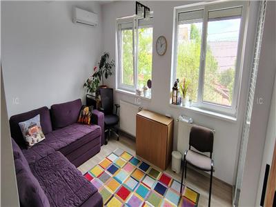 Brancoveanu-Metrou, apartament 3 camere, decomandat, zona de case