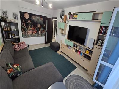Berceni-Aparatorii Patriei,apartament 3 camere,terasa 72mp,loc de parcare