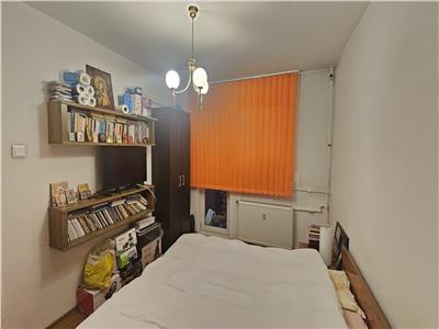 Berceni-Al.Obreagia, apartament 3 camere decomandat, mobilat, loc parcare
