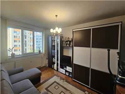 Berceni-Al.Obregia, apartament 3 camere decomandat, mobilat, loc parcare