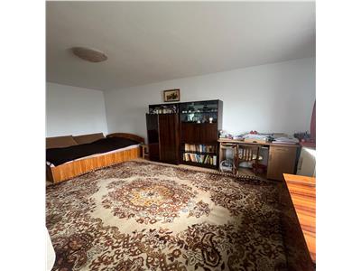 Berceni-Huedin,apartament 2 camere decomandat