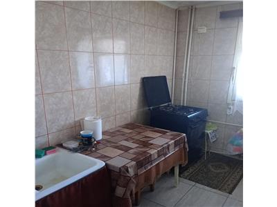 3 camere Pta Sudului -bloc 1981