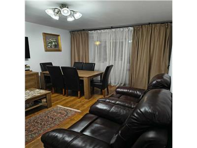 Aparatorii Patriei - metrou- bloc 1985- etaj 1