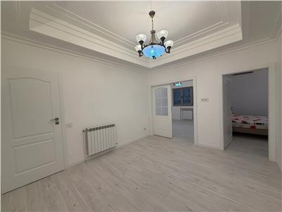 Liceul Cervantes-Cismigiu Apartament 3 camere, Spatios-Luminos, Renovat