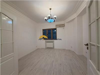 Cismigiu-Kogalniceanu Apartament 3 camere renovat, Loc de parcare.