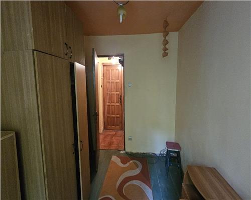 Brancoveanu-Cetatea Veche, 3 camere, confort 2 , bloc reabilitat